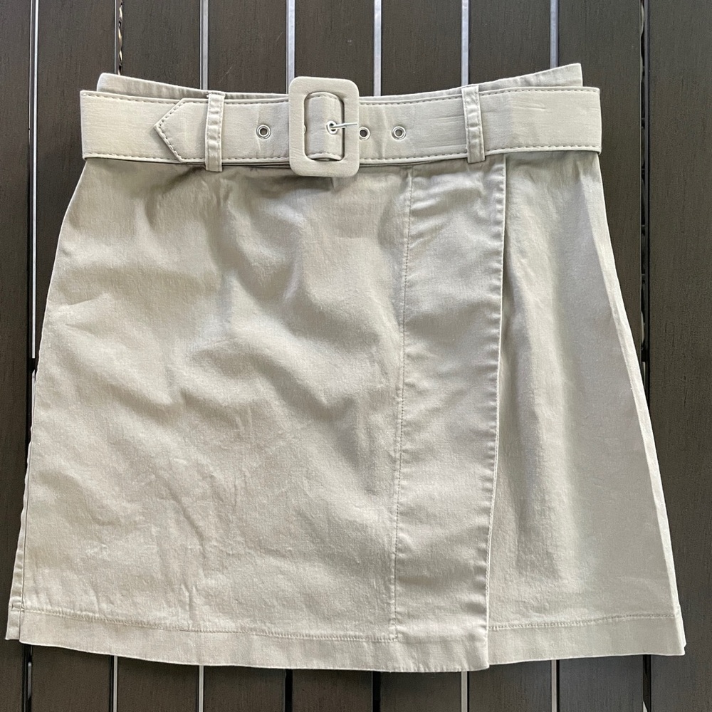 LOVE & PIECE BELTED FLAP MINI SKIRT!!